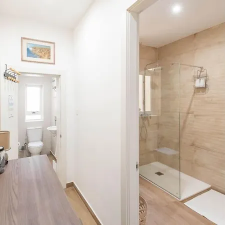 別荘 Exclusive Seafront Townhouse Sliema, Valletta Sea View スリーマ