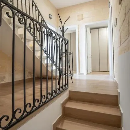 Exclusive Seafront Townhouse Sliema, Valletta Sea View Holiday home Sliema