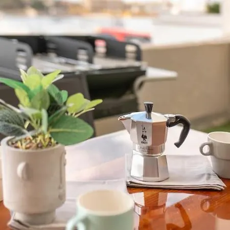 度假居 Exclusive Seafront Townhouse Sliema, Valletta Sea View *