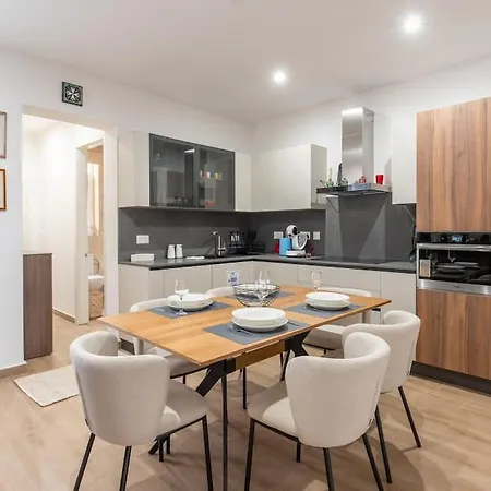 Exclusive Seafront Townhouse Sliema, Valletta Sea View Prázdninový dům