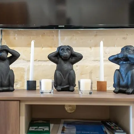 Exclusive Seafront Townhouse Sliema, Valletta Sea View 度假居 *