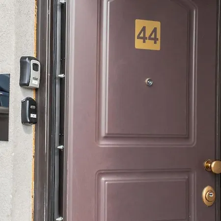 Exclusive Seafront Townhouse Sliema, Valletta Sea View Holiday home Sliema