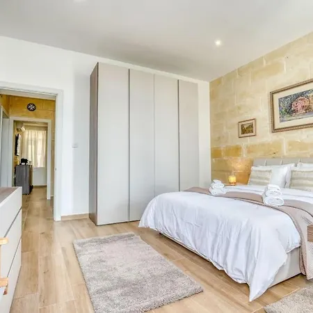 Prázdninový dům Exclusive Seafront Townhouse Sliema, Valletta Sea View Sliema