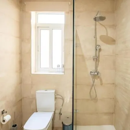 Exclusive Seafront Townhouse Sliema, Valletta Sea View Holiday home *