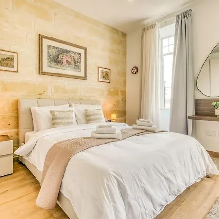 Exclusive Seafront Townhouse Sliema, Valletta Sea View 度假居 斯利马